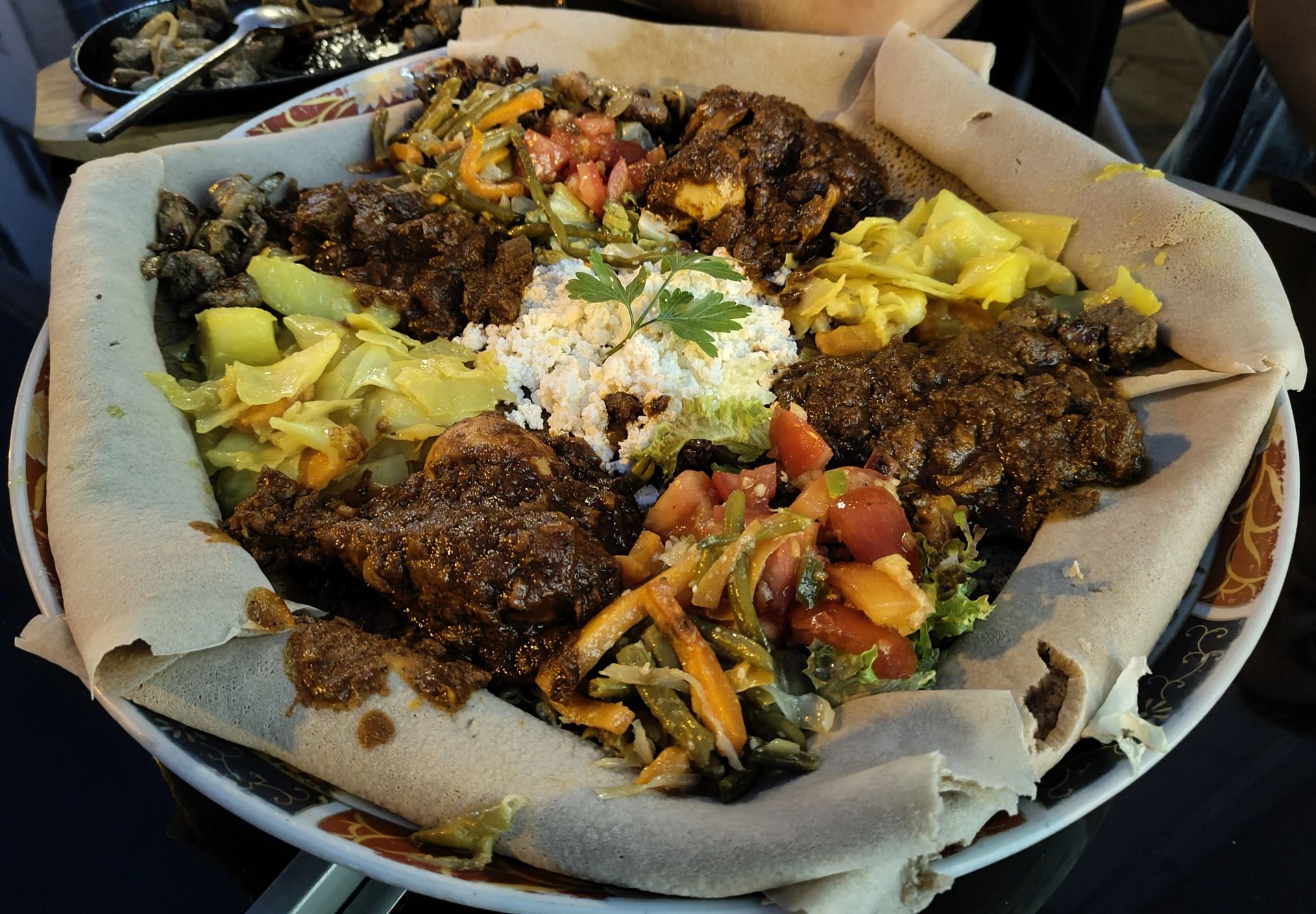 The mixed plate at Fasika in Cologne