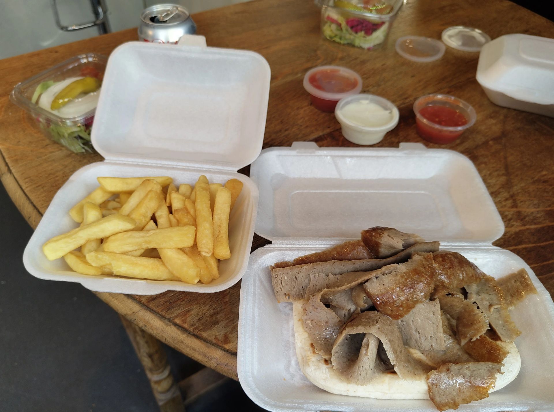Weird way to eat a Döner if you're coming from Germany
